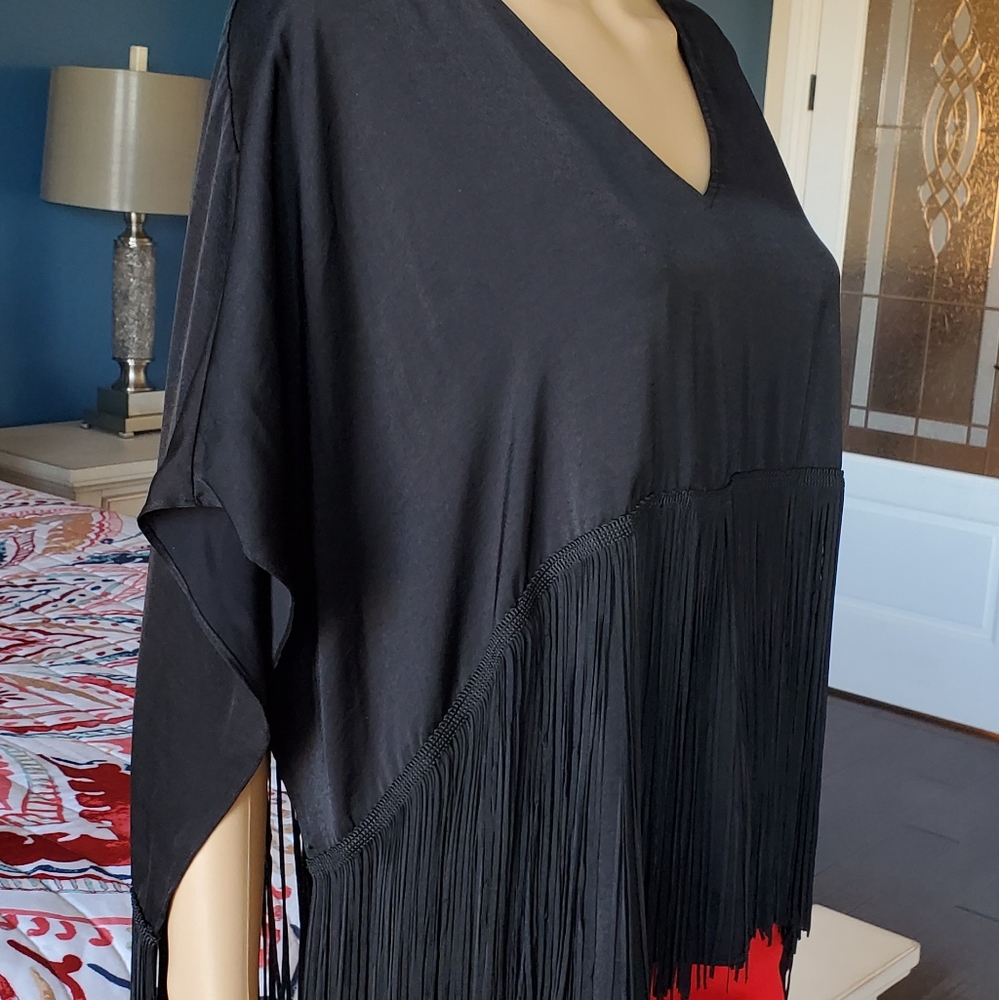 BCBG MAXAZRIA Black Fringe Top/Poncho SZ Xsm NWT - Picture 14 of 14